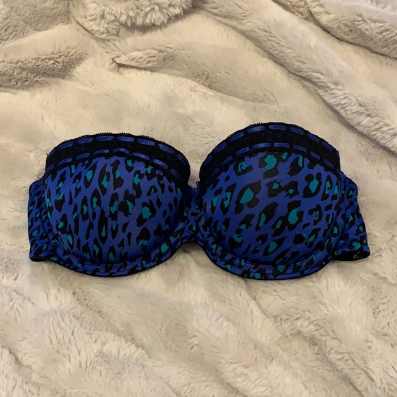 La Senza navy blue + green cheetah print strapless bra with lace detailing: 36B